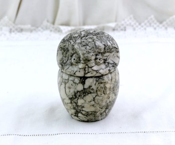 Vintage Carved Alabaster Owl Box in White with Black Veins, Retro Mid Century Polished Stone Zoomorphic Bird Container, OOAK Figurine Italy