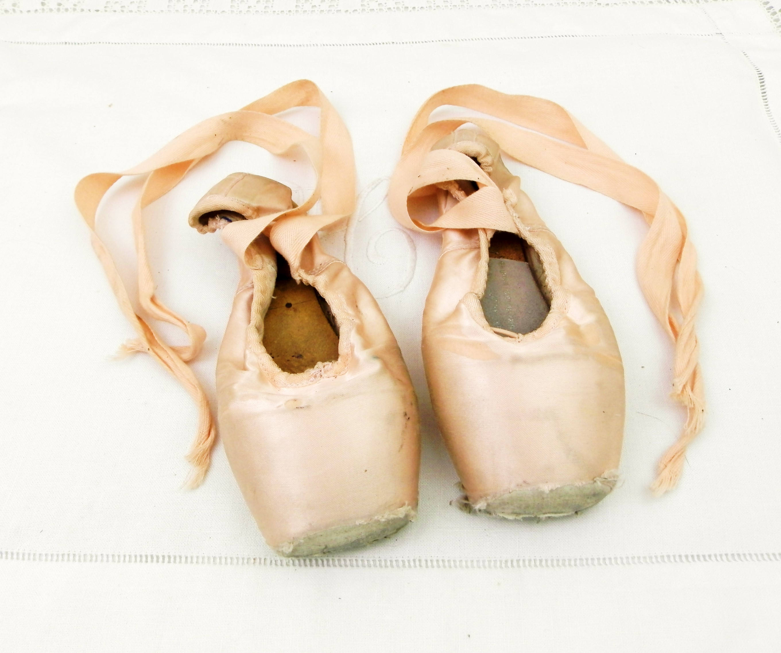 Vintage Pink Satin Girls Pointe Ballet Shoes with Ribbons, Worn Shabby Ballerina Costume Shoe by Size 4 Leather Sole