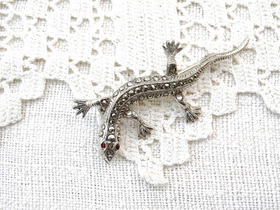 Vintage Sparkly Silver Colored Metal Lizard Pin with Red Glass Eyes and Marcasite Style Facetted Stones, Retro Fun Novelty Insect Brooch
