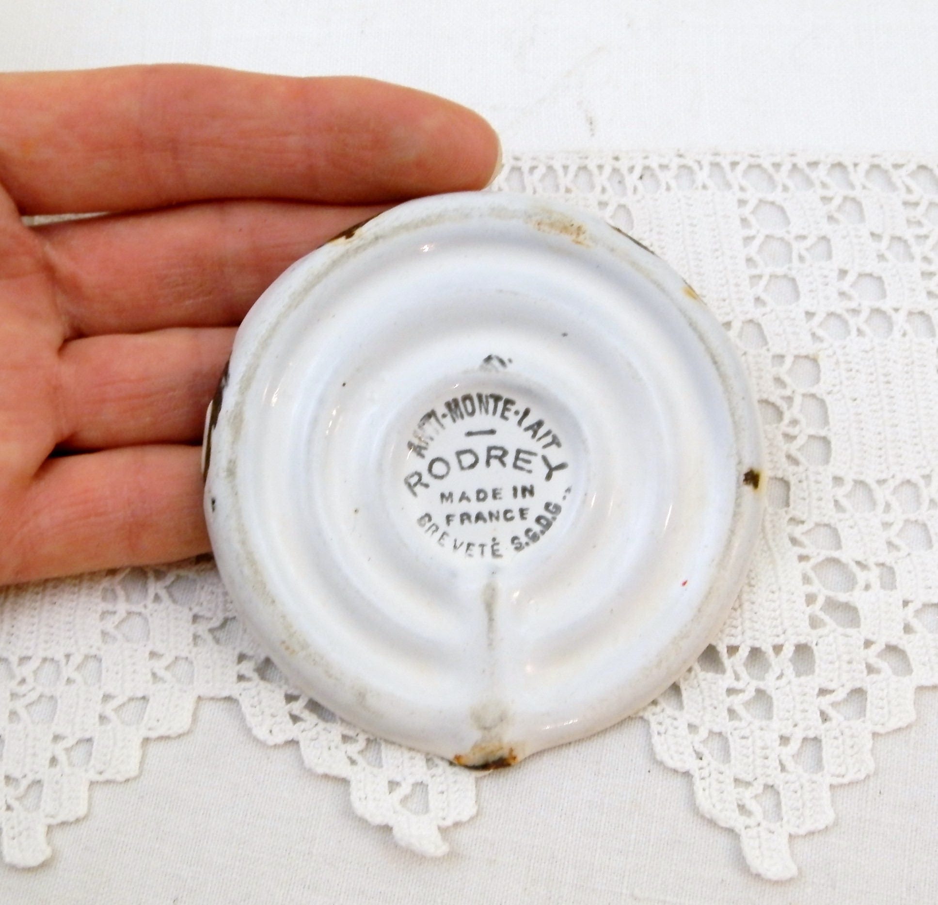 Antique French White Enameled Milk Saver, Rodery Enamelware Milk