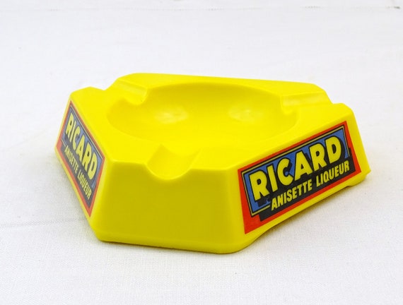 Vintage French 1950s Ricard Anisette Promotional Liqeur Ashtray Made of Bright Yellow Milk Glass, Retro 50s Bistro Smoking Ash Tray France