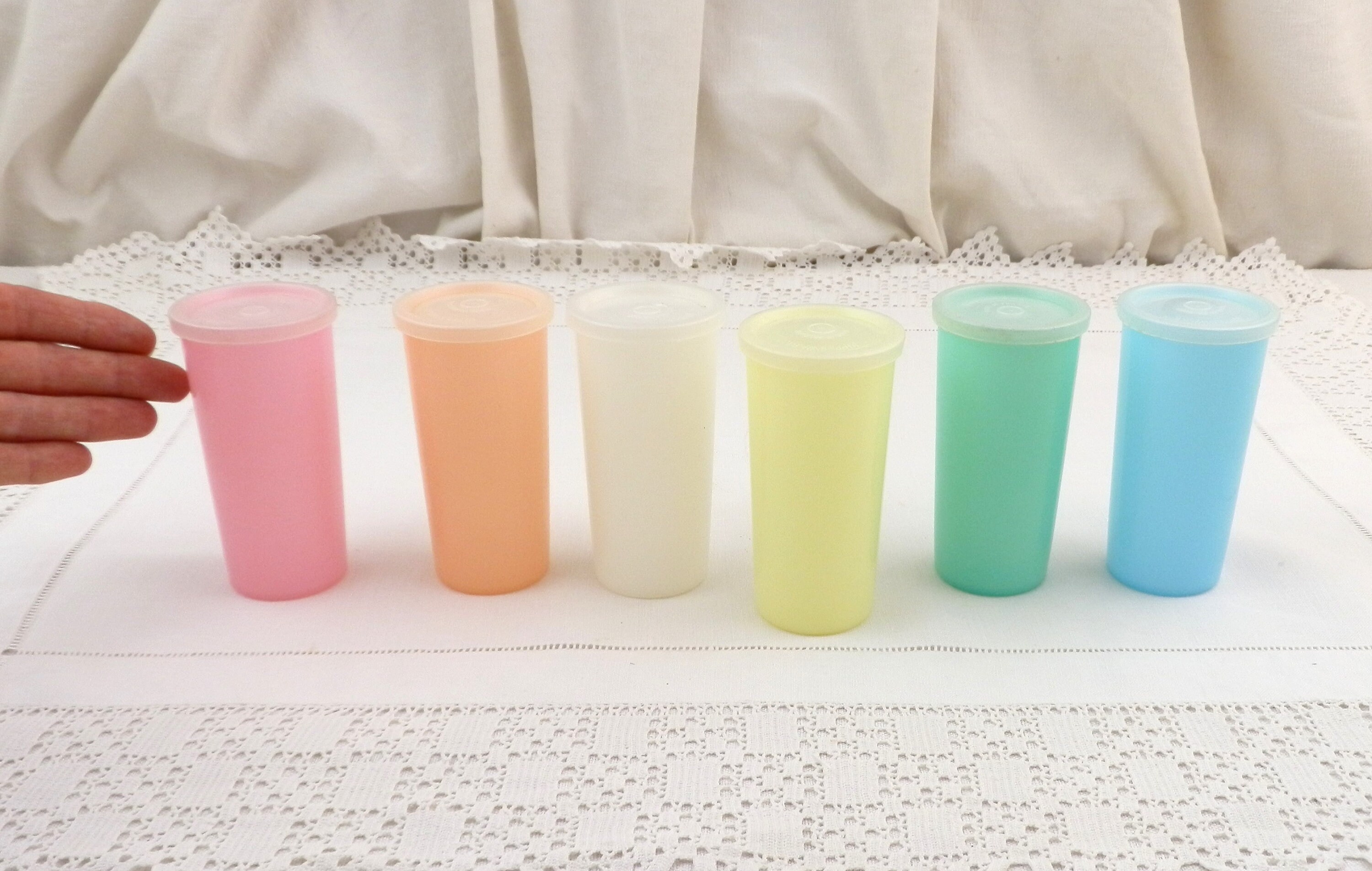 6 Vintage Pastel Colored Tupperware Small Beakers with Lids from the  Millionaire Line, Six Retro Colorful Drinks Tumblers made in France