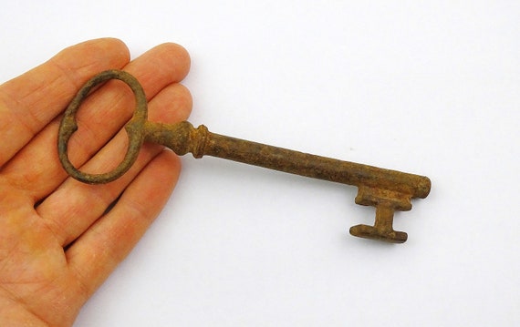 Large Antique French Handmade Rusty Iron Skeleton Key, Vintage Victorian Metal Lock Accessory from France, Flea Market Brocante Home Decor