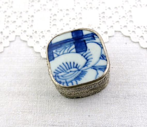Small Vintage Chinese Shard Box with Antique Hand Painted Porcelain Pottery in Blue and White Double Happiness Pattern Silver Plated Metal