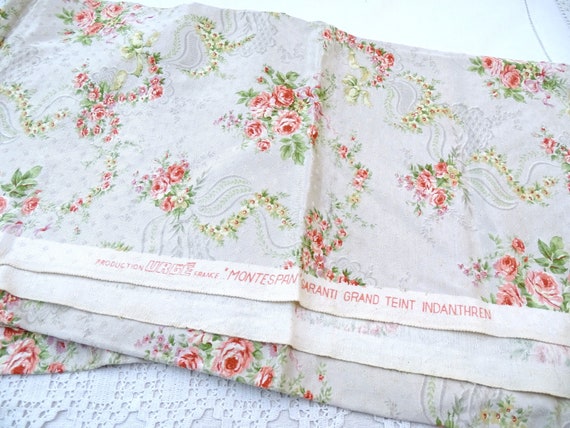 Vintage French 1950s Pink Rose Pattern Rayon Remnant Urge Montespan 120 cm by 130 cm 47.24 inches by 51.18 inches,  Patchwork Material Fabri
