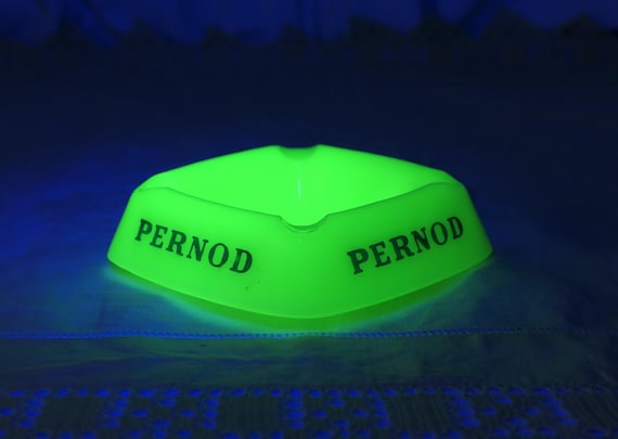Vintage Pernod Opalex Uranium Glass Ashtray, French Advertising Cendrier, Mid Century Green Vaseline Glass, UV Reactive Bistro Barware