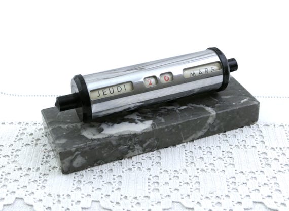 Vintage French Art Deco Desk Chrome Perpetual Calendar on Gray Veined Marble Base, Retro 1930s Office Decor France, Old Style Dates Days