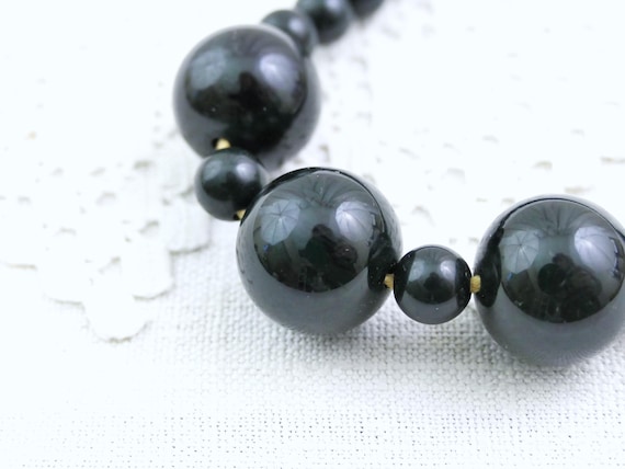Short Vintage French Round Bakelite in Dark Marbled Green and Black Beaded Necklace 42 gm, 1930s End of Day Catalin Mottled Beads France