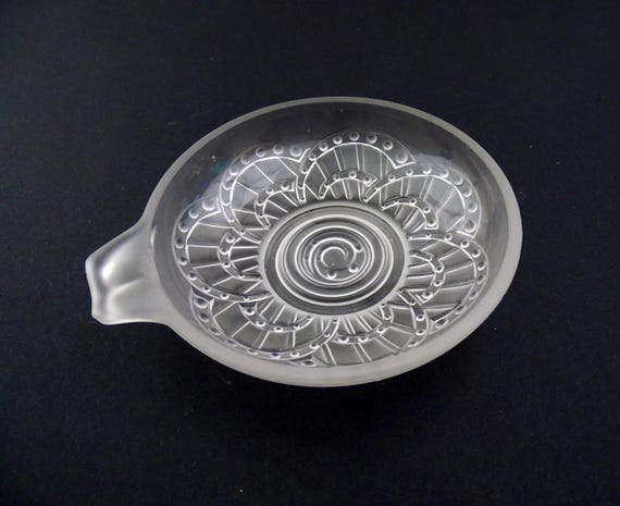 Vintage Clear Round Frosted Glass Ashtray with Embossed Pattern, Retro Trinket Glassware Dish from France, Ring Jewelry Holder with Spiral