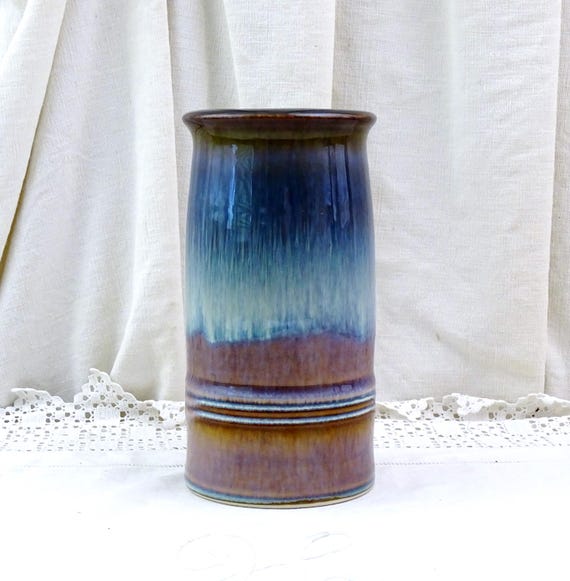 Vintage American Bill Campbell Studio Pottery Tall Thin Vase with Blue Drip Glaze, Retro Artisan Home Decor in Blue Tones, Kitchen Pot