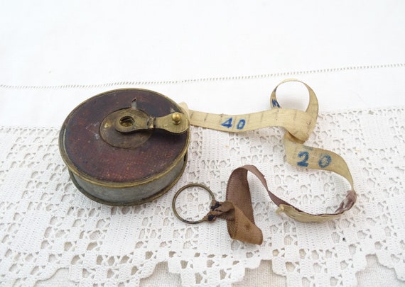 Antique French Working Leather Covered Brass 19th Century 10 Meter Retractable Fabric Tape Measure, Retro 1800s Measuring Tool from France