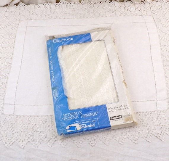 French Vintage 1980s Unused Boxed Blanval White Terlenka Lace Curtain with Tie Back Size 65 cm / 25.59" by  440 cm / 173" , Retro Polyester