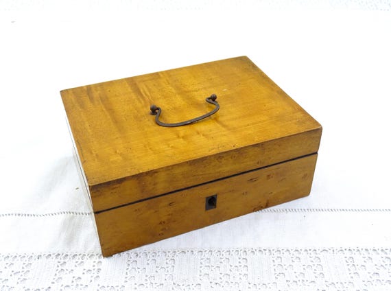 Antique French Wooden Box with Top Handle, Retro Rustic Country Farmhouse Jewelry Container from France made of Wood, Cottage Decor