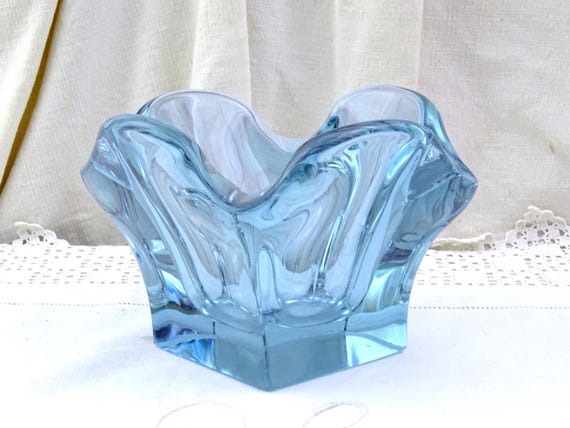 Large Vintage Alexandrite Neodymium Crystal Glass Ashtray by Bayel Christalleries de Champagne Purple or Blue, Retro Fun Curio Glassware