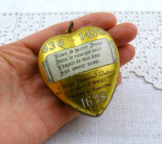 French Antique Congres Marial Boulogne 1938 Gold Heart Lithograpahed Metal Tin, French Antique Ex-Voto Heart, Religious Box Decoration