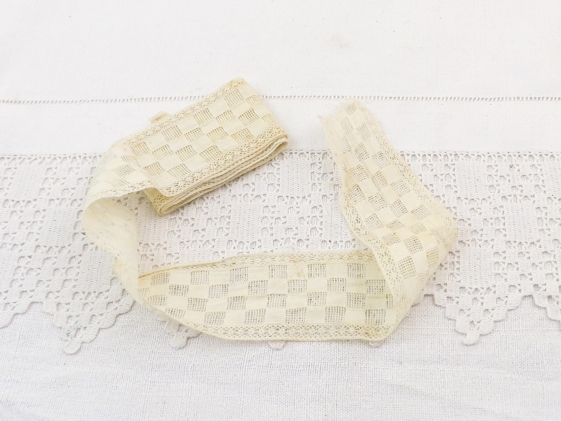 Antique French Chequered Ribbon 1 Meter 60 Cm 5 2 Feet By 5 Cm 1 96 Inches Wide Made Of White Cotton Retro Vintage European Fabric Trim Antique French Chequered Ribbon 1 Meter 60 Cm 5 2 Feet By 5 Cm 1 96 Inches Wide Made Of White Cotton Retro Vintage European Fabric Trim