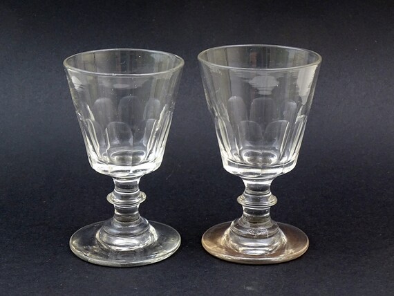 Pair of French Antique 19th Century Saint Louis Baccarat Clear Crystal Footed Wine Glasses the Caton Range, Set 2 1800 Elegant Tableware