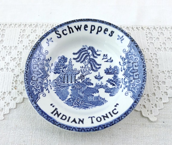 Small Round Promotional Advertising Willow Pattern Ashtray for Schweppes Indian Tonic made by Lunneville France, Retro Blue and White China