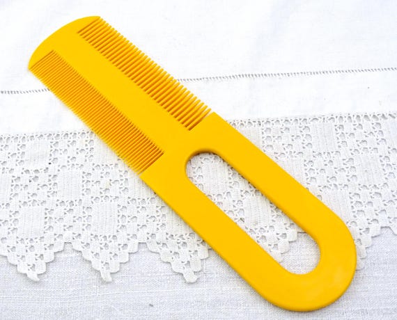 Vintage French 1960s Large Bright Yellow Hair Comb with Integrated Handle, Retro Mid Century Modern Hairstylist Accessory Prop from France