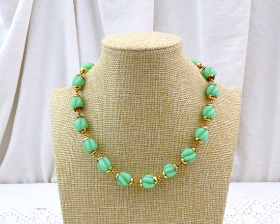 Vintage Molded Jadeite Opaline Collar Beaded Necklace, Retro 1950s Green Milk Glass Beads on Woman's Short Necklace Gold Tone Metal Caps
