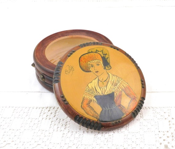 French Vintage 1930s Round Wooden Studded Souvenir Box from the Town of Vichy with Hand Painted Picture of a Woman in Regional Dress