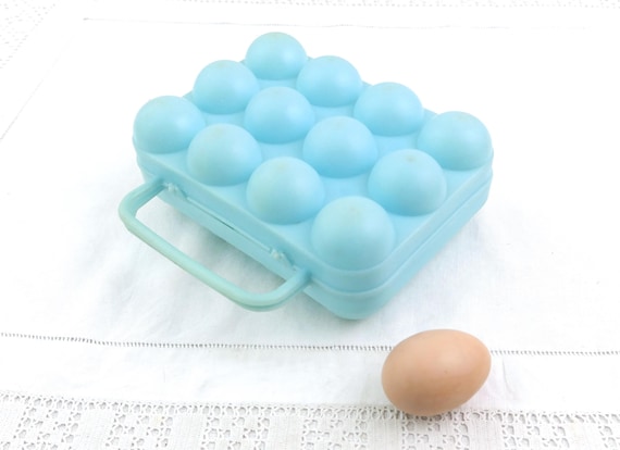 Vintage French Pale Blue Reusable Plastic Egg Box, Retro Shopping Market Accessory France, Mid Century Kitchen Decor, Eco Friendly Eggbox