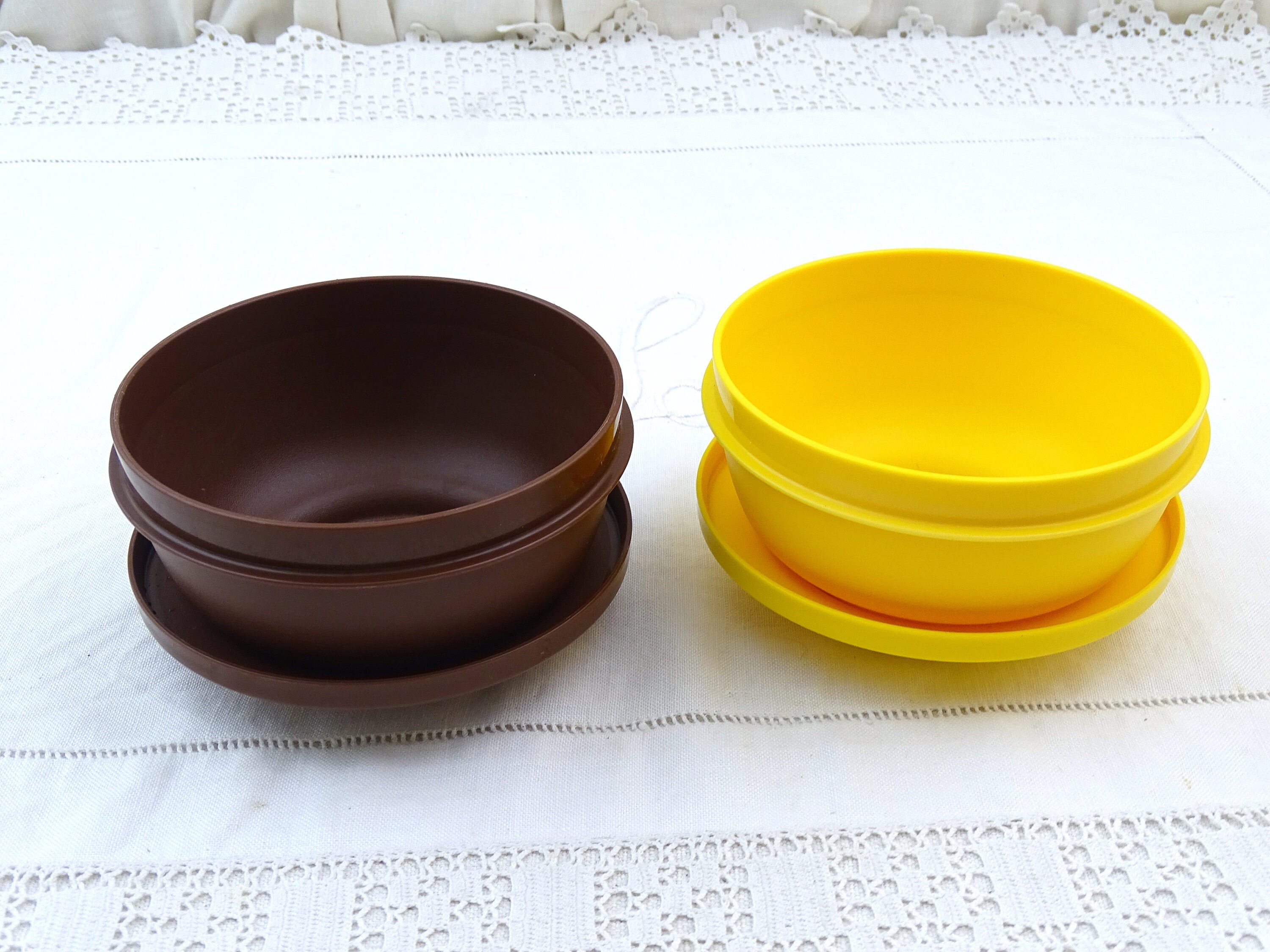 Mavin  Vintage TUPPERWARE Bowl 236 Paprika Color with Shear Seal