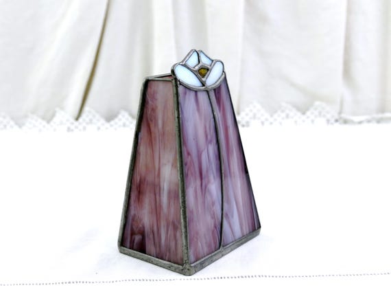 Vintage Colored Glass Rennie Mackintosh Style Stained Glass Vase in Mottled Marbled Pink with Flower Design, Art and Crafts Inspired Decor
