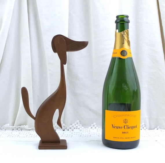 Vintage Wooden Mid Century Danish Style Dachshund, Retro 1960s Nordic Stylized Dog made of Teak Wood, Modernist Minimalist Interior Decor