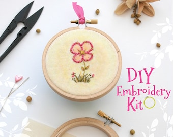 Pink Flower Embroidery Patterns - DIY Embroidery Kit - Cute Stitching Patterns - DIY Beginners Stitching Kit - Iron On Pink Flower #1 - DIY