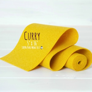 Wollfilzrolle 100% Wollfilz 13cm x 92cm - Wollfilz in der Farbe Curry-6080 - Europäischer Wollfilz in goldgelber Farbe