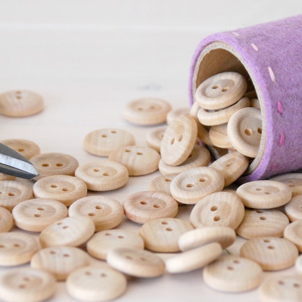 Wooden Buttons - 5/8" Wooden Buttons - Natural wood round buttons - Wooden Buttons - wood buttons - Doll Wood buttons -Buttons