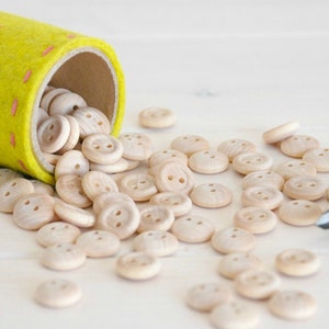 Wooden Buttons - 1/2&quot; Wooden Buttons- Natural wood round buttons - Wooden Buttons - Small wood buttons - Doll Wood buttons -Buttons
