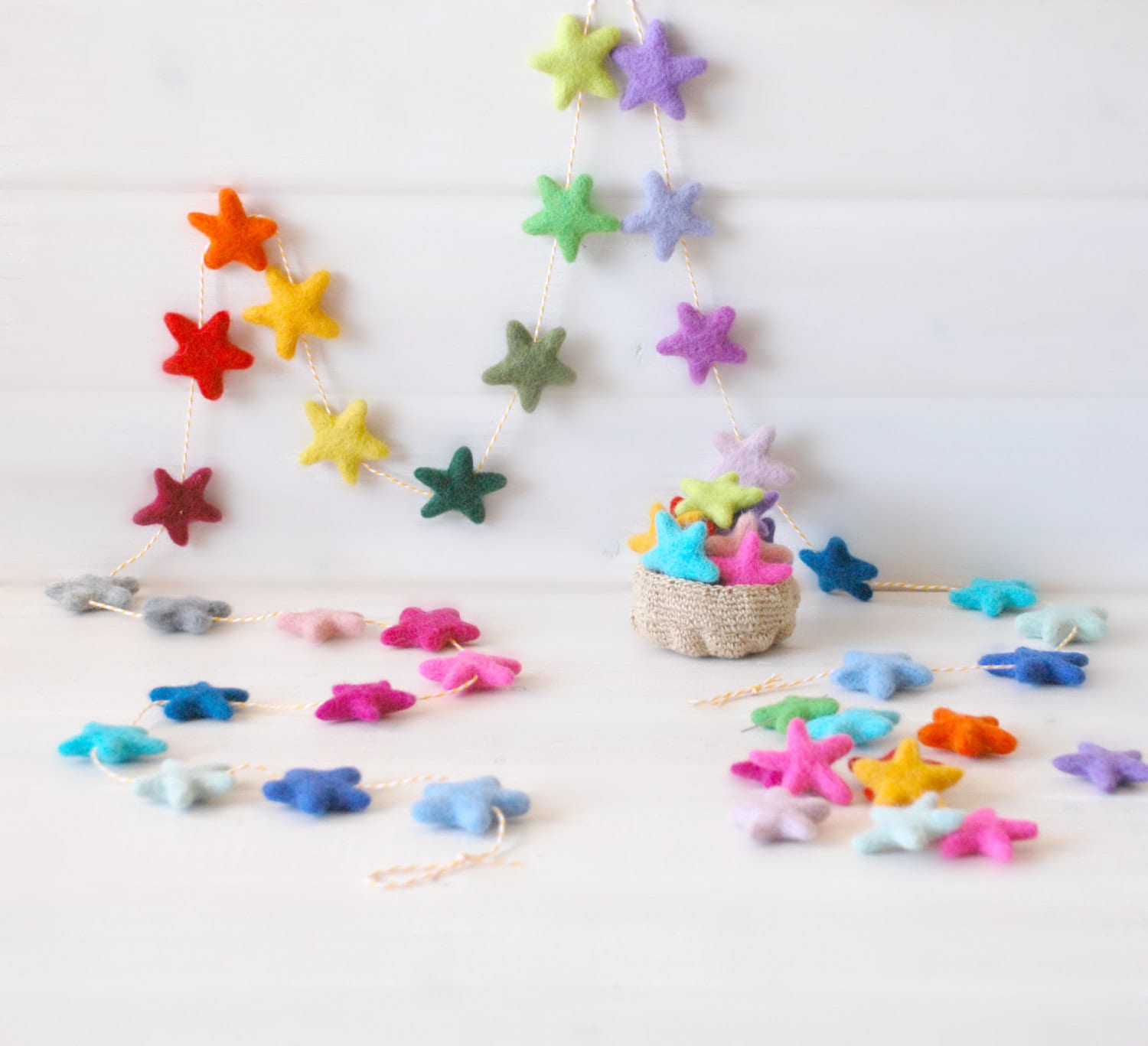 Easy Felt Star Garland for the 4th of July - Aubree Originals