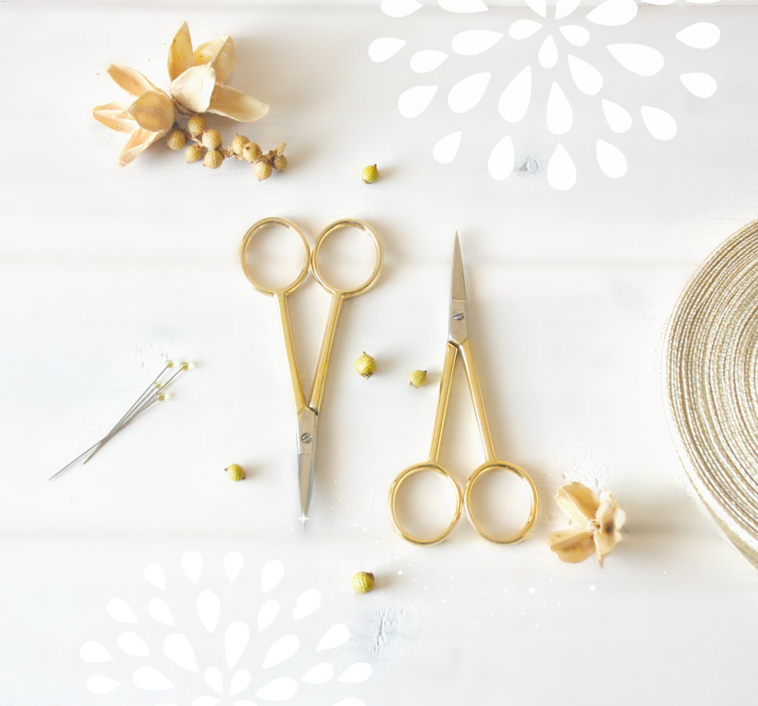 Small Gold Scissors 