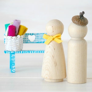 Unfinished Wooden Peg Dolls: DIY Craft Figures, Set of 20