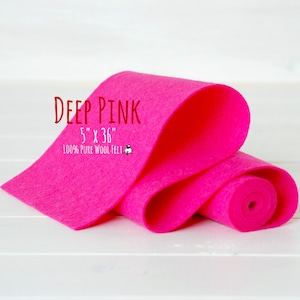 Puede incluir: Un rollo de fieltro de lana 100% puro de color rosa intenso que mide 12,7 cm por 91,4 cm.