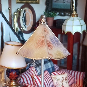 1:12 Dollhouse Floor Lamp/Miniature Dollhouse Mini Lamps/1/12 Scale/Miniatures Enthusiasts/Tiny Doll House Accessories/One of a Kind