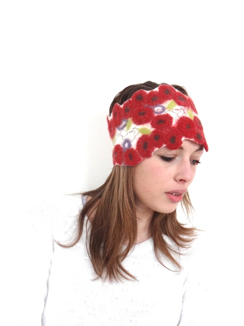 Handmade felt headband, turban, handfelted with floral motif, flowers, romantic red roses motif. Winter bride, Valentine gift idea. image 1