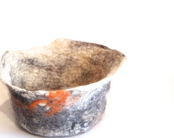 felted bowl, handmade felt bowl, decoration for your home, natural merino & alpacawool.