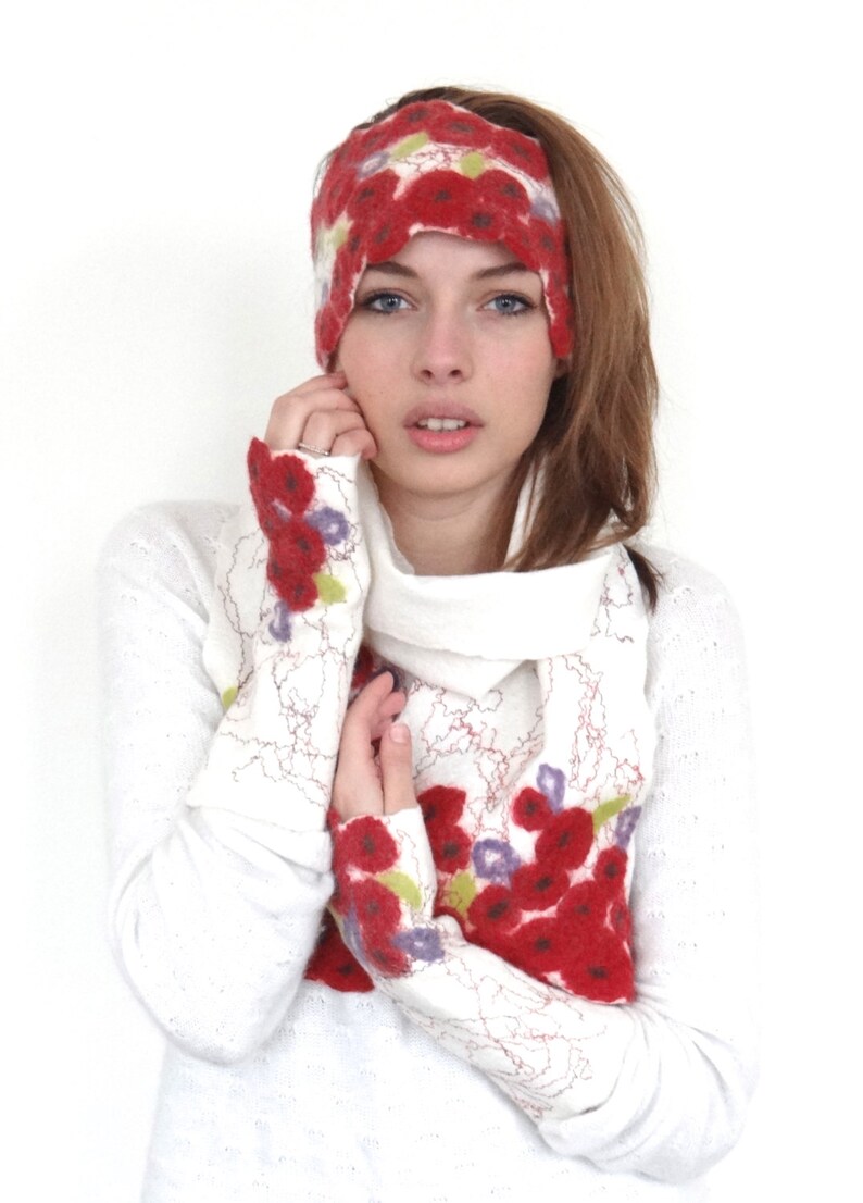 Handmade felt headband, turban, handfelted with floral motif, flowers, romantic red roses motif. Winter bride, Valentine gift idea. image 4