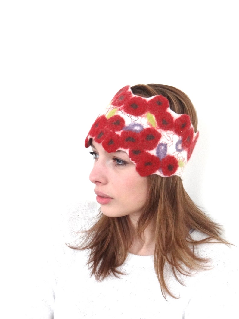 Handmade felt headband, turban, handfelted with floral motif, flowers, romantic red roses motif. Winter bride, Valentine gift idea. image 2