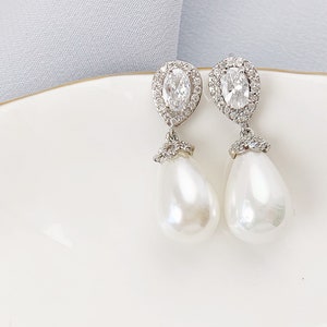 Pearl Earrings, Bridal Earrings, Dangle Earrings, Silver Earrings, Wedding image 1