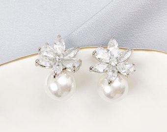 Dainty Stud Earrings, Silver and Pearl Wedding Earrings, Bridesmaid Earrings