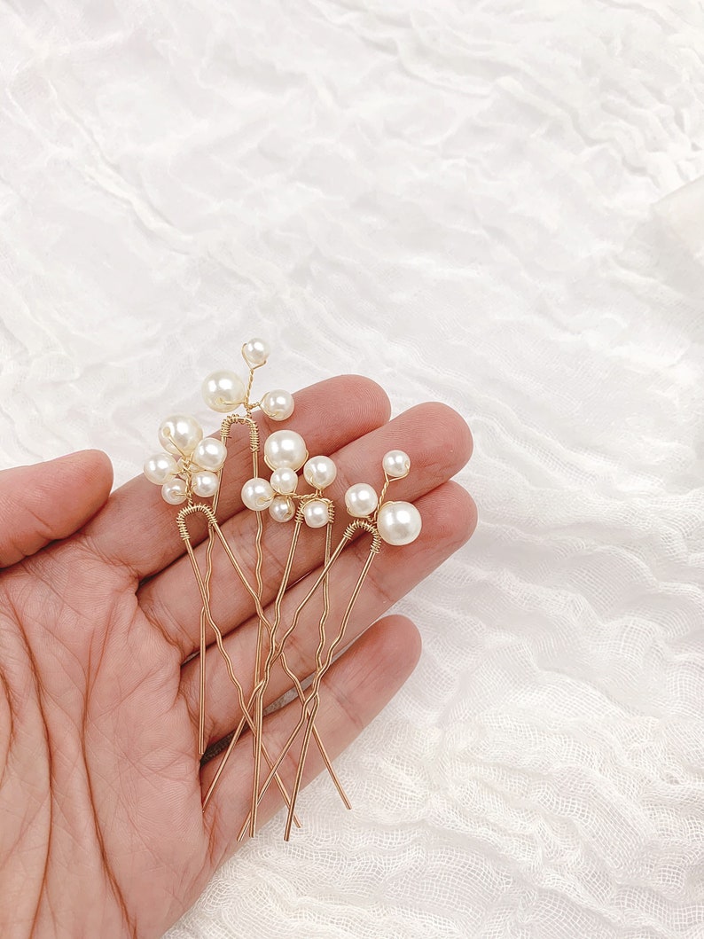 Pearl Wedding Hair Pins set in Gold for your Bridal Hair image 4