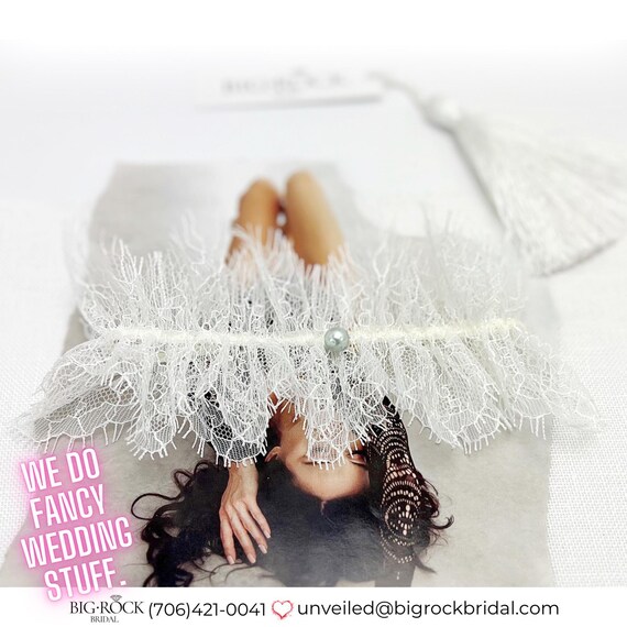 Chantilly Lace Garter for Bride, Something Blue Garters for Wedding, Garter Set, Bridal Garters, Bridal Shower Gift, Bride Gift