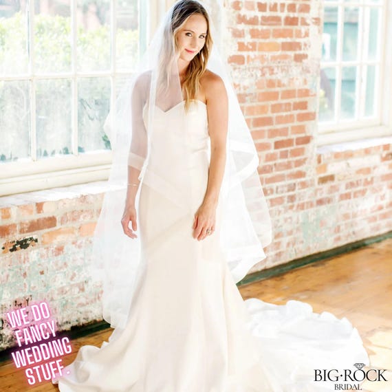 Handmade Off White Modern Blusher Wedding Veil with Horsehair for Brides
