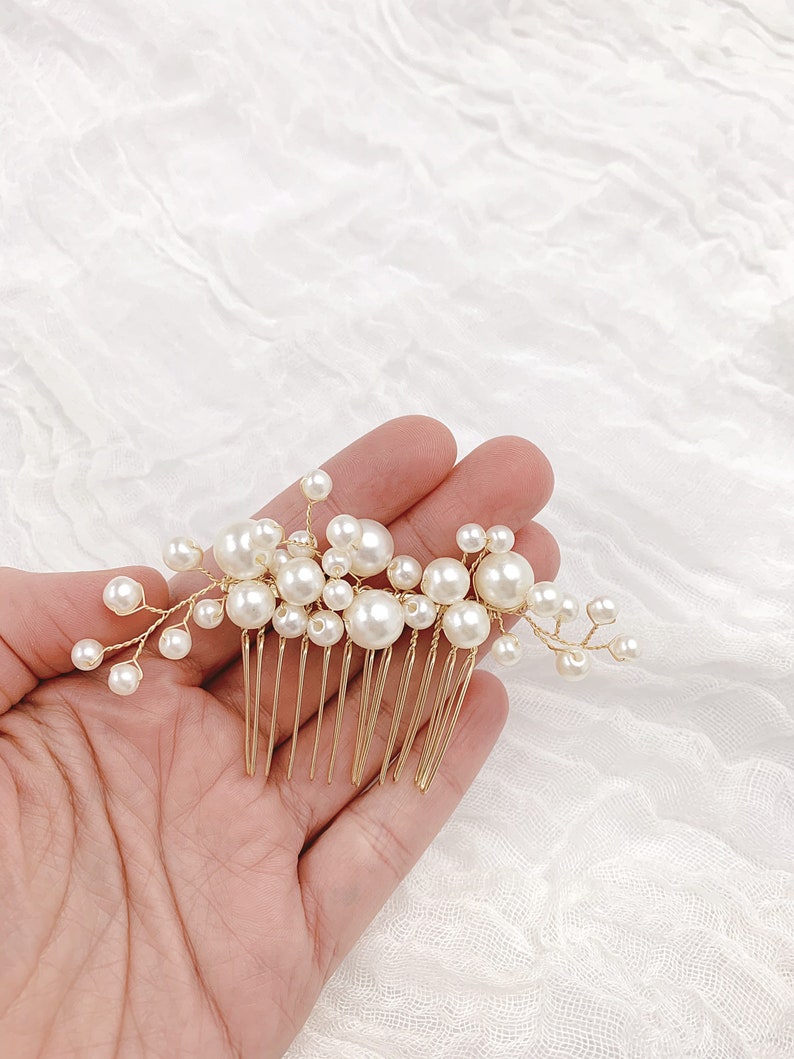 Pearl and Gold Bridal Hair Comb Pearl Hair Piece for Wedding Pearl Bridal Headpiece Silver or Rose Gold Wedding Headpiece for Bride image 4