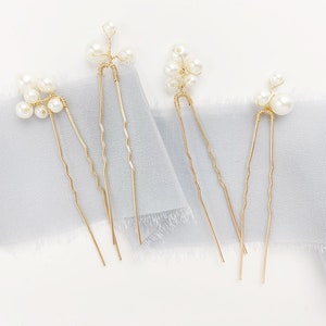 Pearl Wedding Hair Pins set in Gold for your Bridal Hair image 2