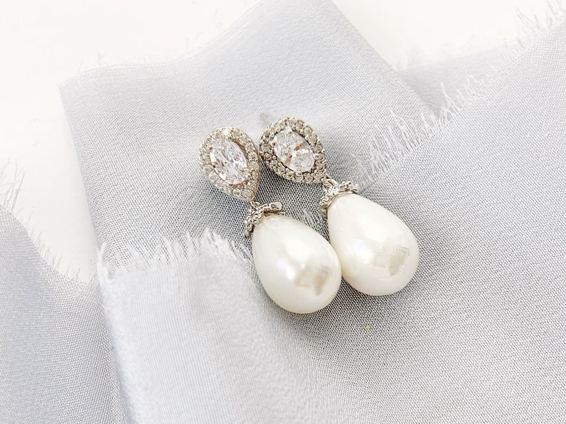 Pearl Earrings, Bridal Earrings, Dangle Earrings, Silver Earrings, Wedding image 3